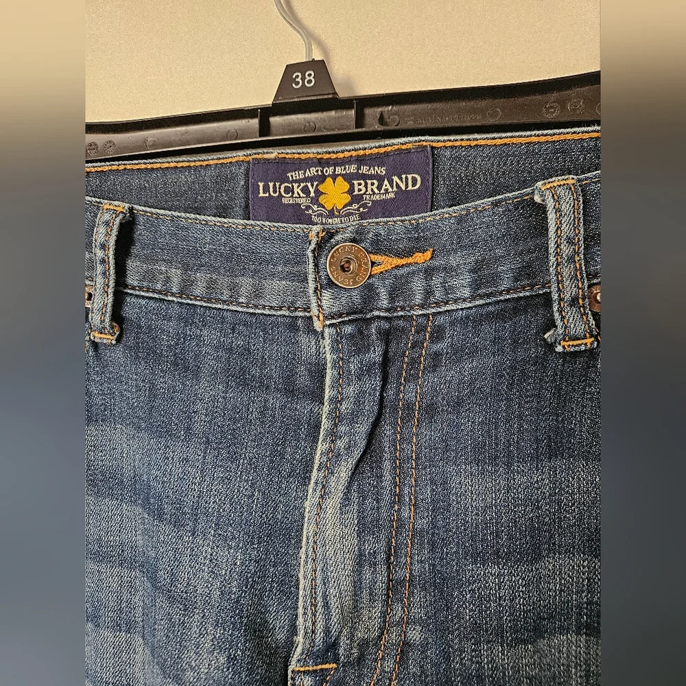 Lucky Brand Jeans Men, Size 34x34, Blue, classic straight - Picture 2 of 7